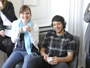 Des étudiants se relaxant après les cours