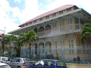 Bâtiment historique à Pointe-à-Pitre