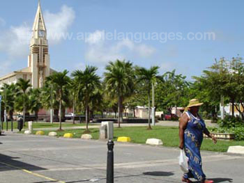 La place principale, Sainte-Anne