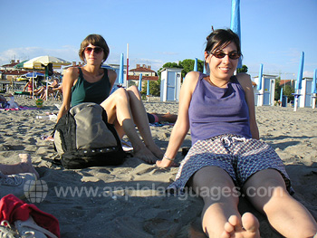 Des étudiants à la plage