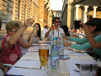 Aller au restaurant en groupe