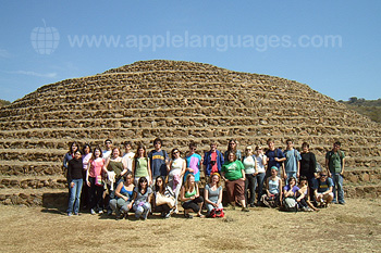 Excursion sur un site maya proche de l'école