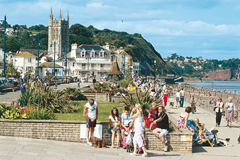 Profiter du soleil à Teignmouth