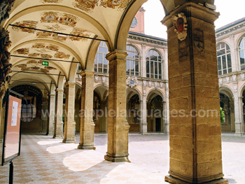 Chiostro Archiginnasio à Bologne