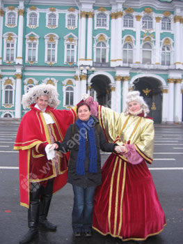 Une étudiante avec des personnages russes plus historiques
