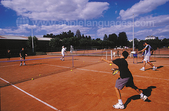 Cours de tennis