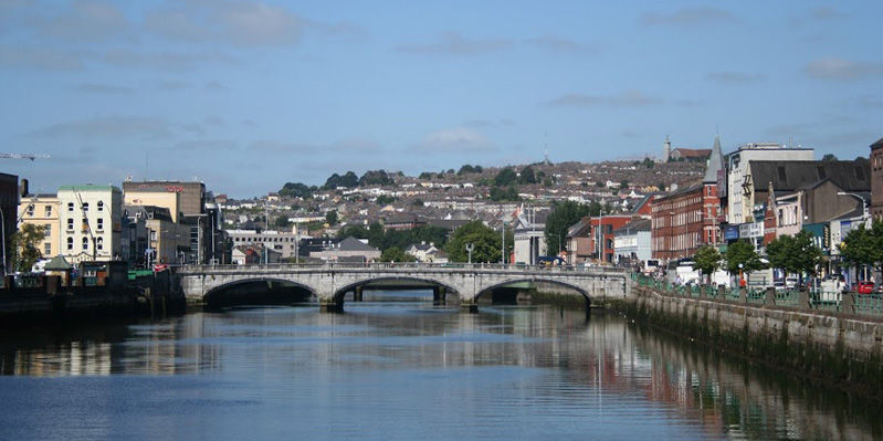 Pont près de l'opéra