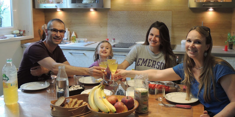 Repas avec la famille d'accueil