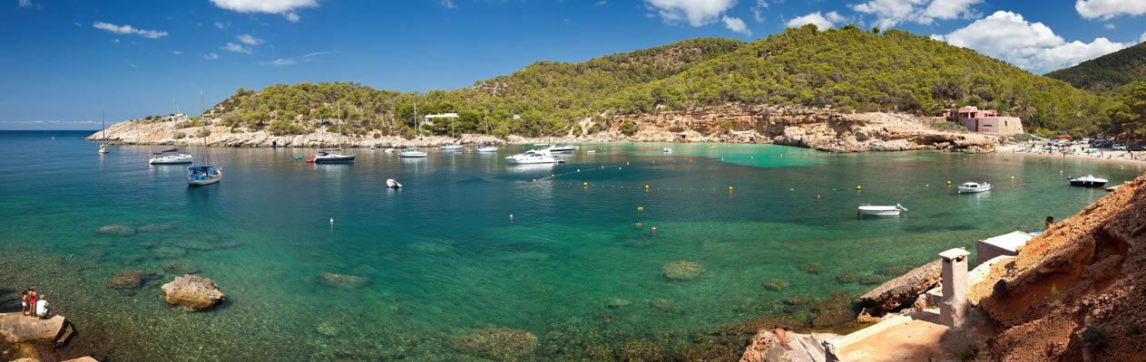 Baie à Ibiza, Espagne