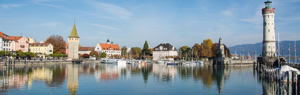 La baie de Lindau et son phare, lac de Constance