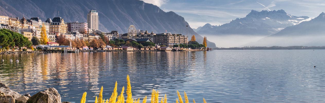 Lac et paysages de montages en Suisse