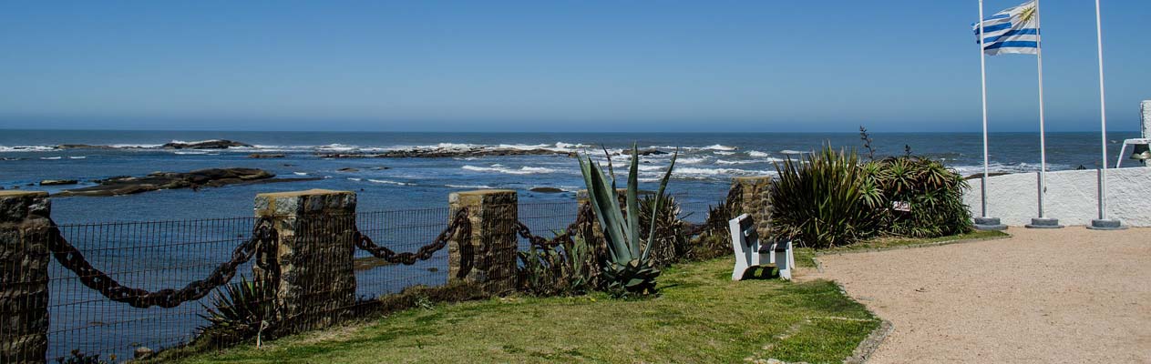 Littoral et drapeau national de l'Uruguay